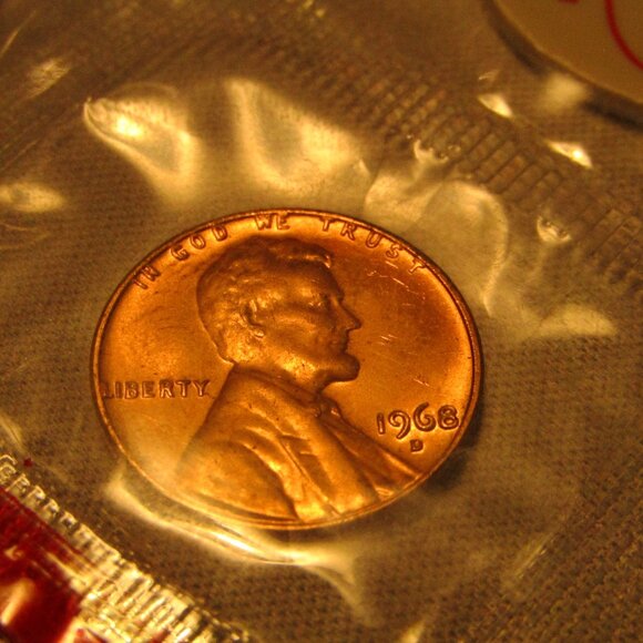 1968 Uncirculated Proof Set of U.S. Coins - Picture 11 of 15